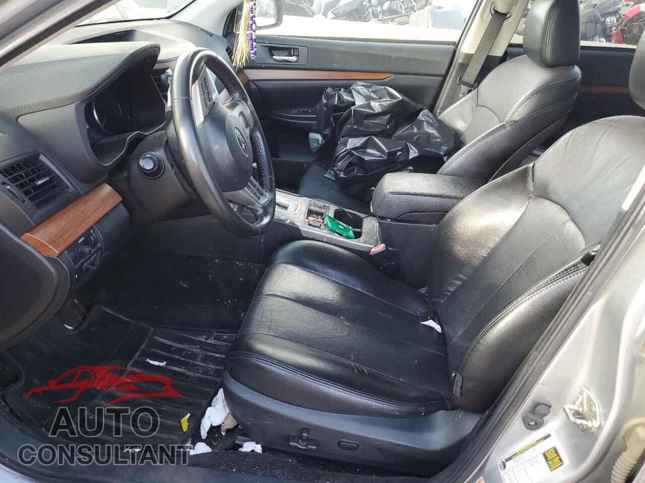 SUBARU OUTBACK 2013 - 4S4BRCPC4D3213551