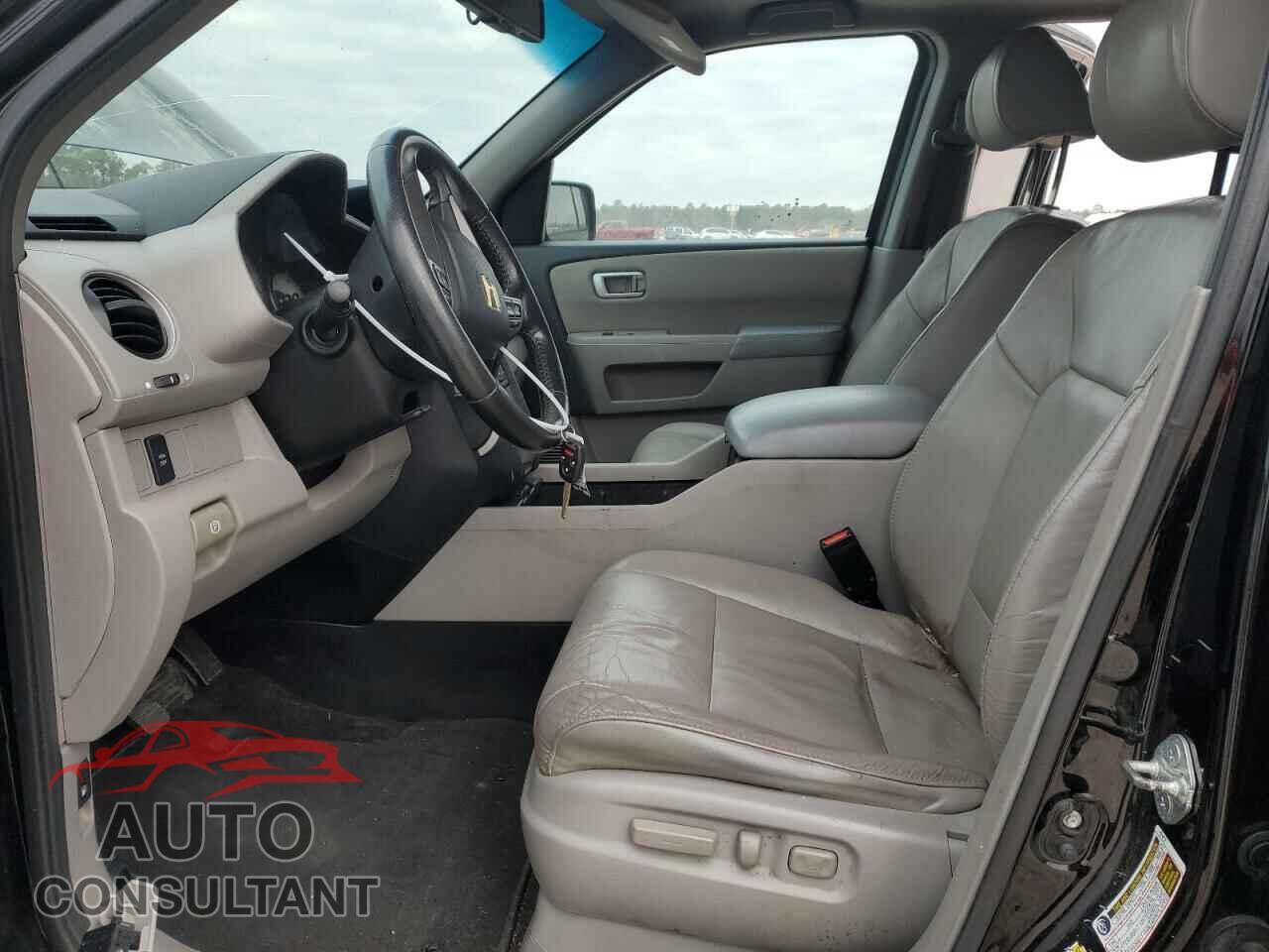 HONDA PILOT 2011 - 5FNYF3H59BB028144