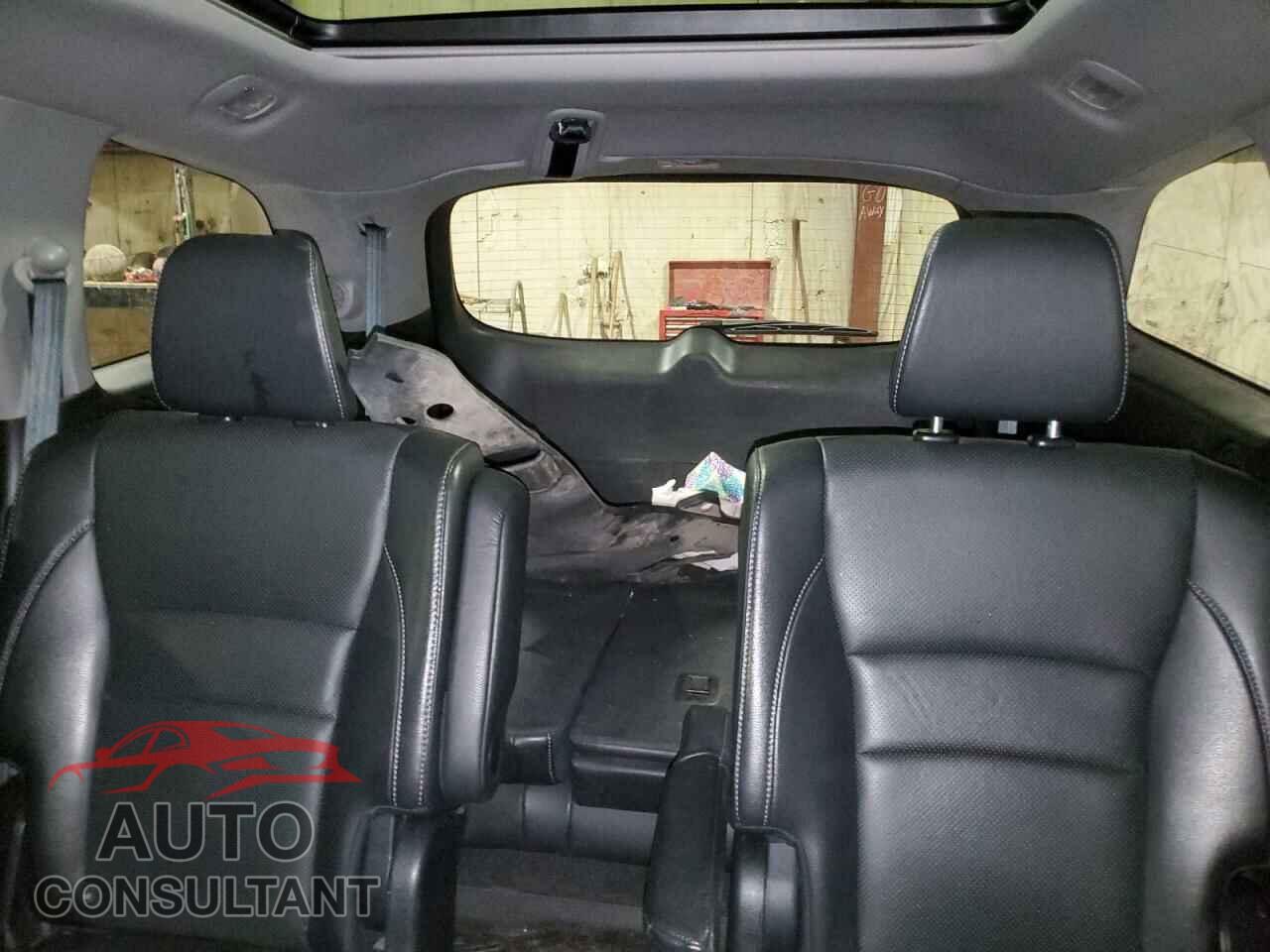 HONDA PILOT 2017 - 5FNYF6H08HB103706