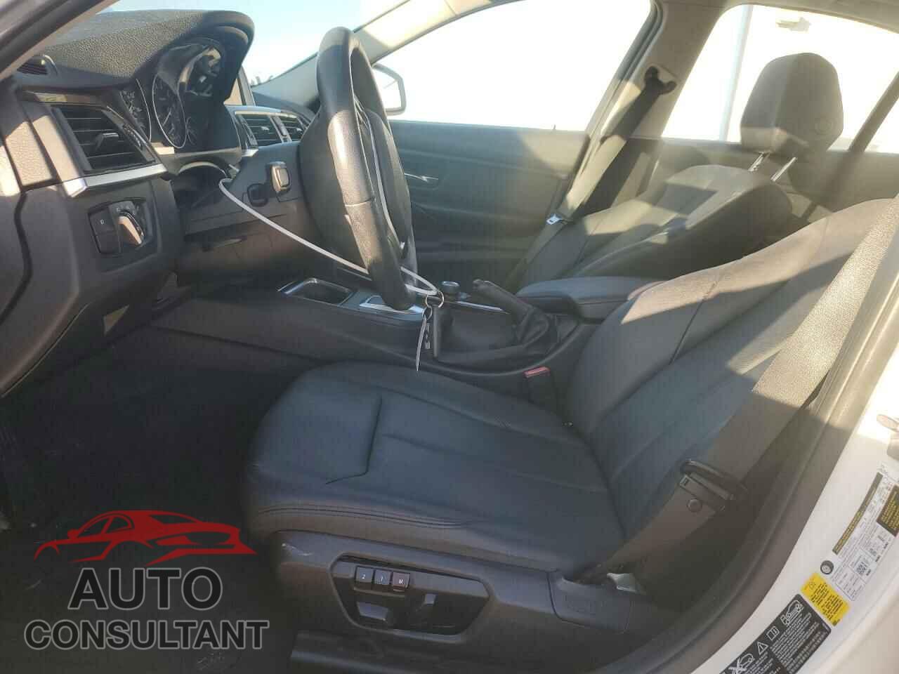 BMW 3 SERIES 2014 - WBA3B5C52EP542921
