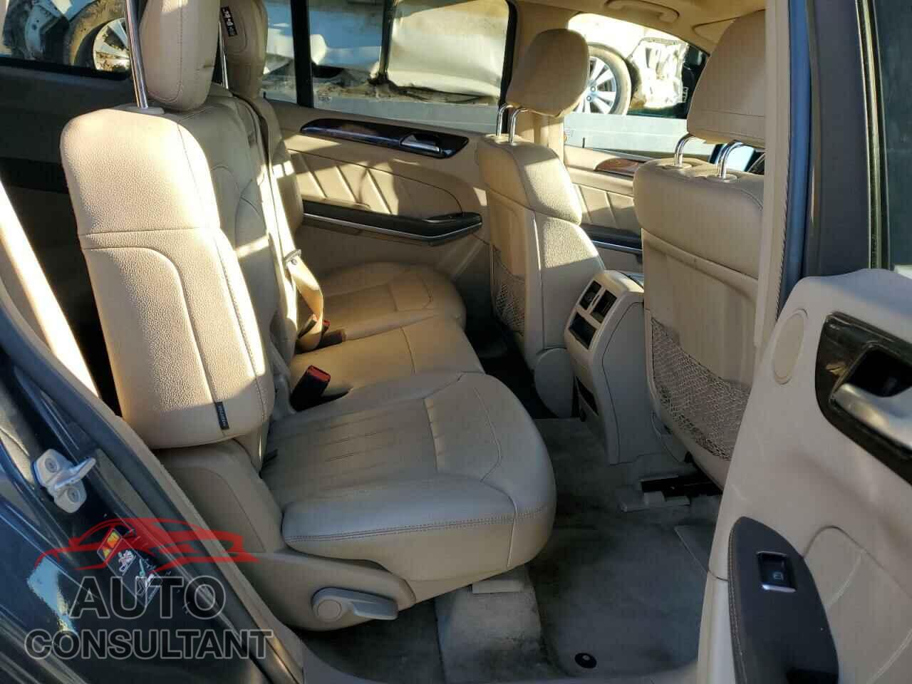 MERCEDES-BENZ GL-CLASS 2013 - 4JGDF7CE8DA198600