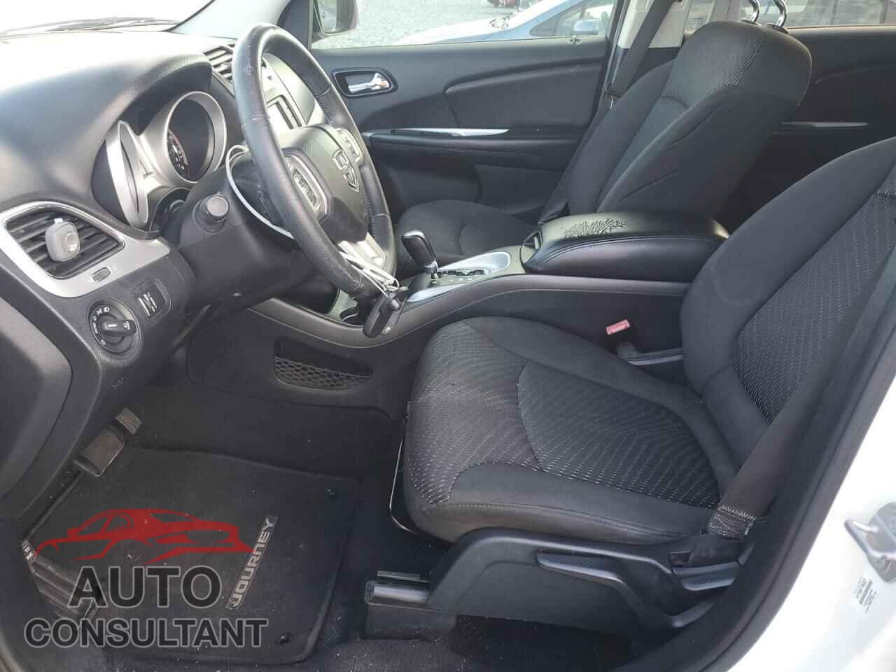 DODGE JOURNEY 2017 - 3C4PDCBBXHT587602
