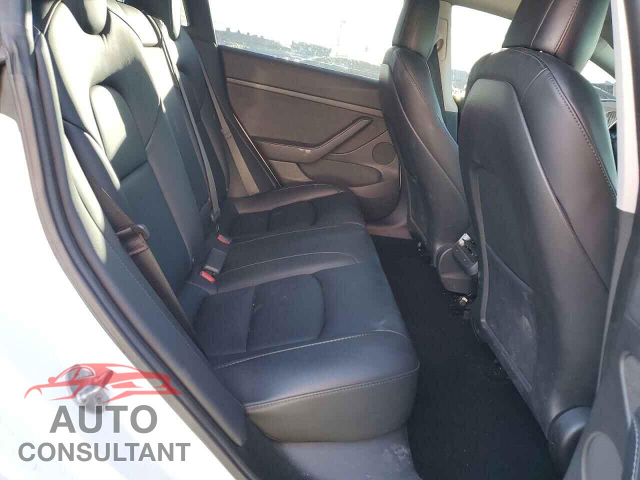 TESLA MODEL 3 2023 - 5YJ3E1EB3PF393583