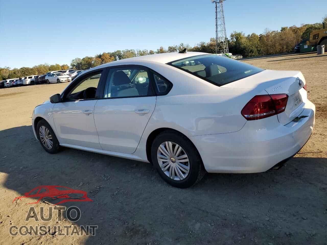 VOLKSWAGEN PASSAT 2015 - 1VWAT7A35FC106932