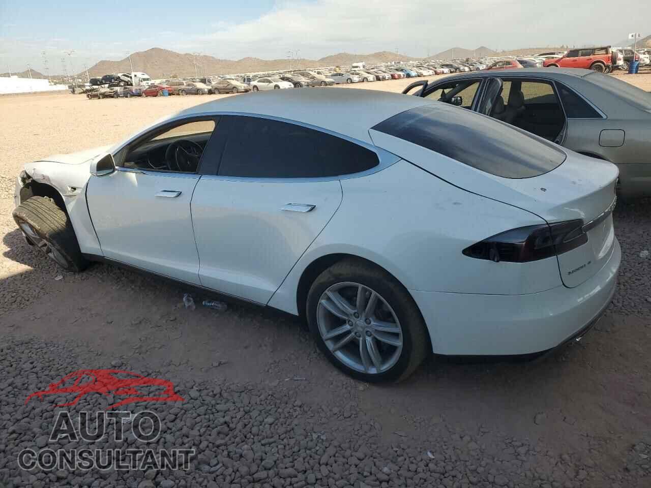 TESLA MODEL S 2013 - 5YJSA1AGXDFP09713