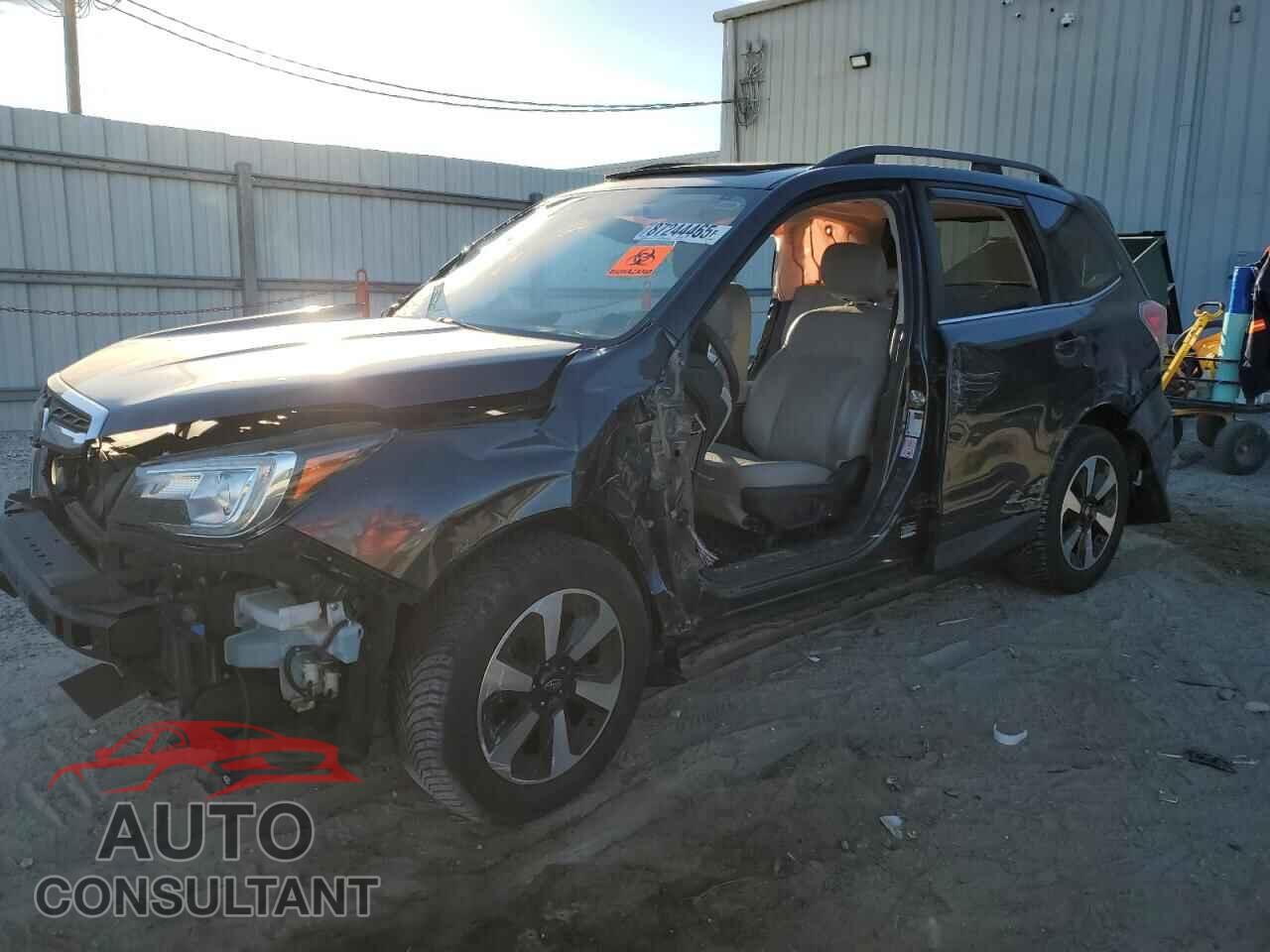 SUBARU FORESTER 2017 - JF2SJARC0HH537474