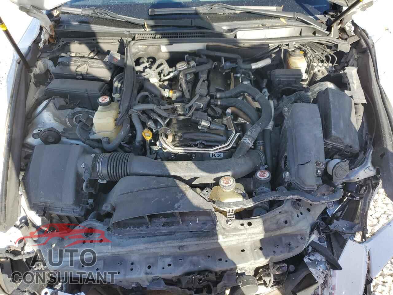 LEXUS IS 2017 - JTHBA1D25H5039879