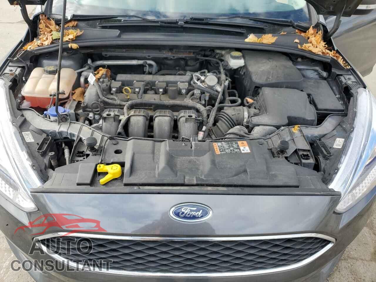 FORD FOCUS 2017 - 1FADP3F26HL300648