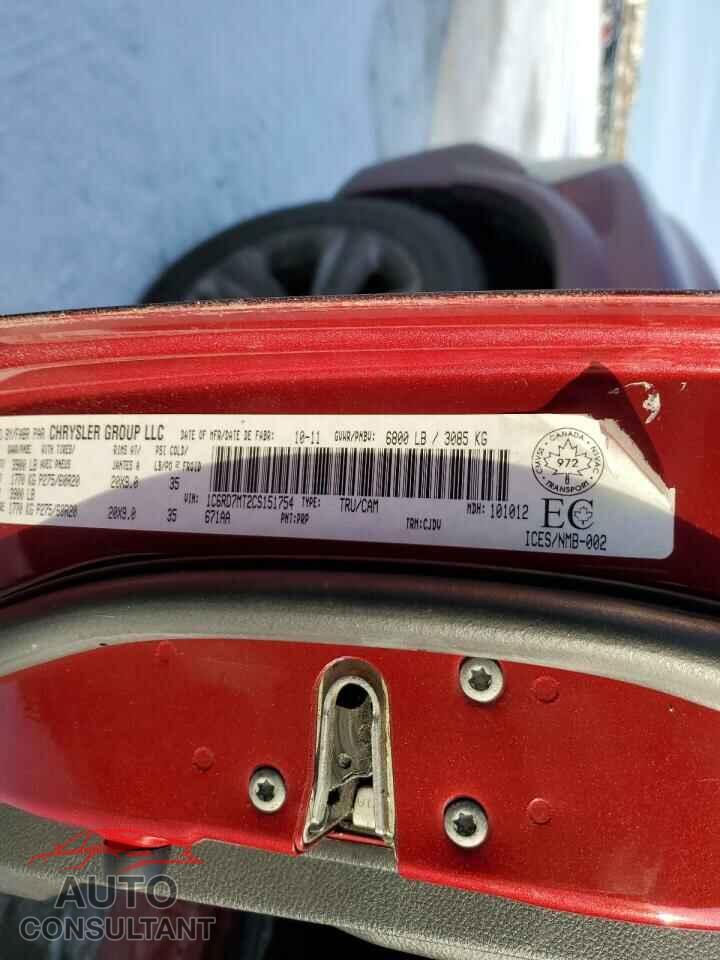 DODGE RAM 1500 2012 - 1C6RD7MT2CS151754