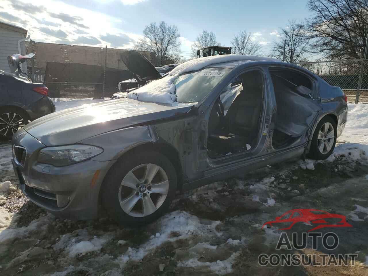 BMW 5 SERIES 2011 - WBAFR1C53BC737852