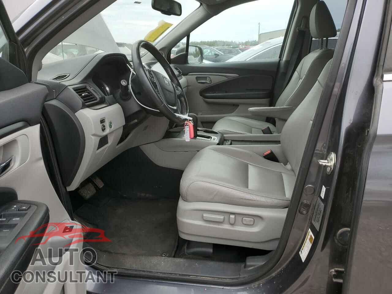 HONDA PILOT 2017 - 5FNYF5H52HB017054