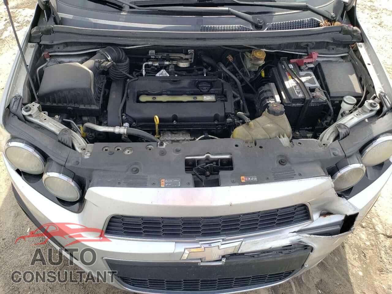 CHEVROLET SONIC 2014 - 1G1JC5SH4E4174948