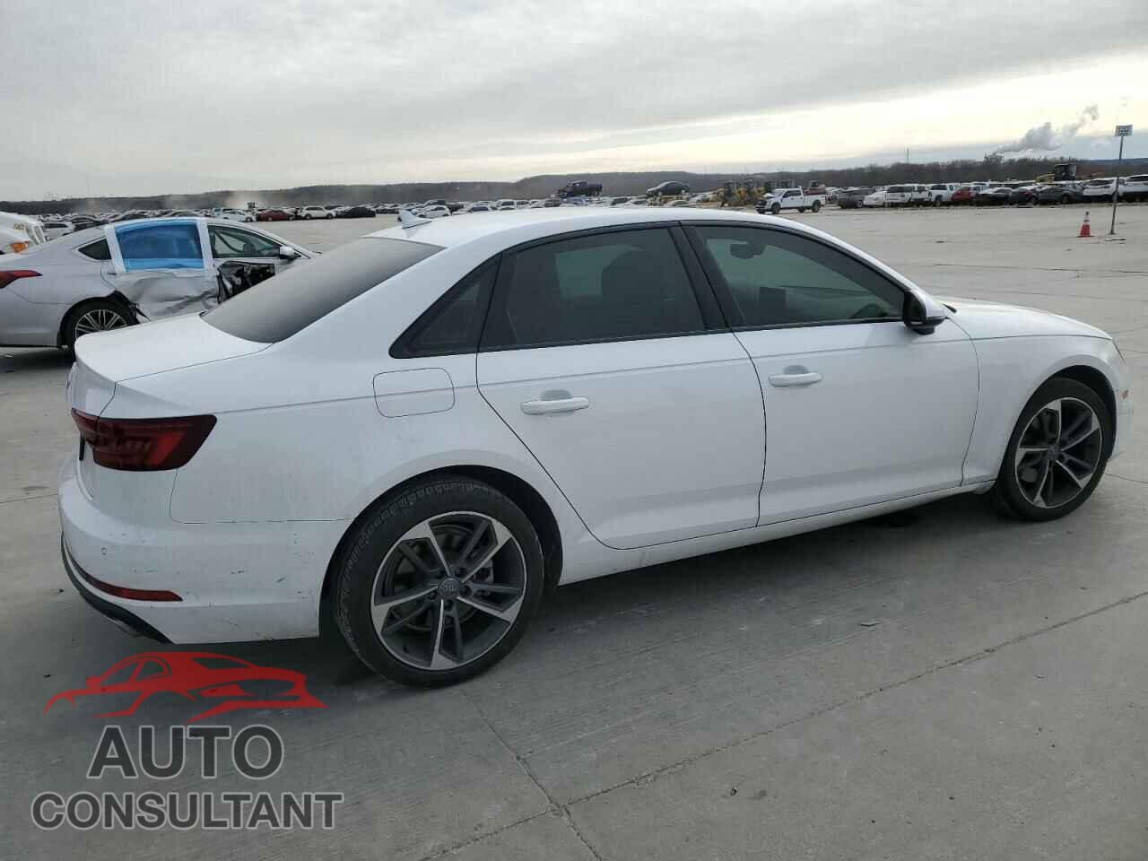 AUDI A4 2019 - WAUGMAF44KN021634