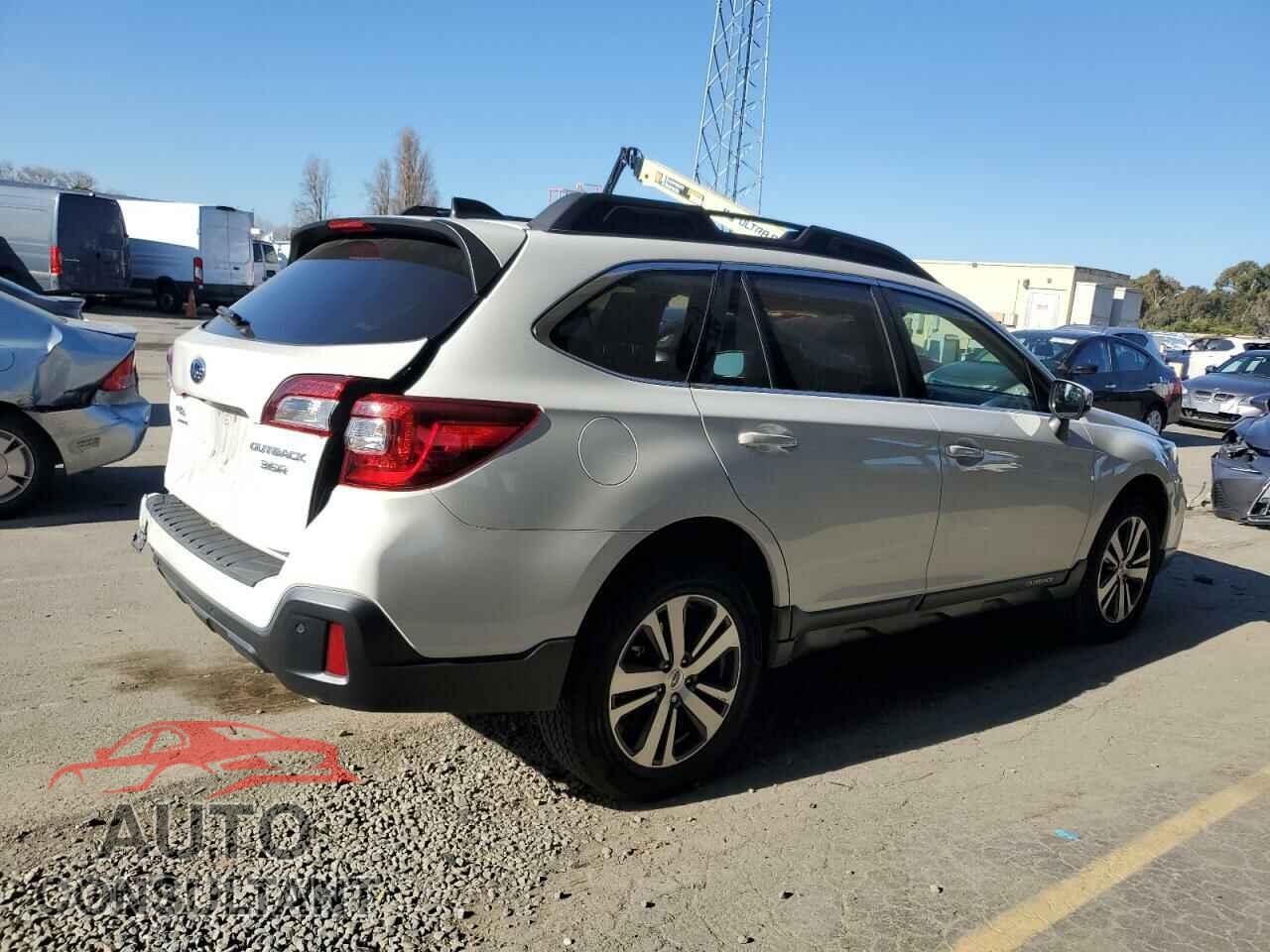 SUBARU OUTBACK 2019 - 4S4BSENC7K3301932