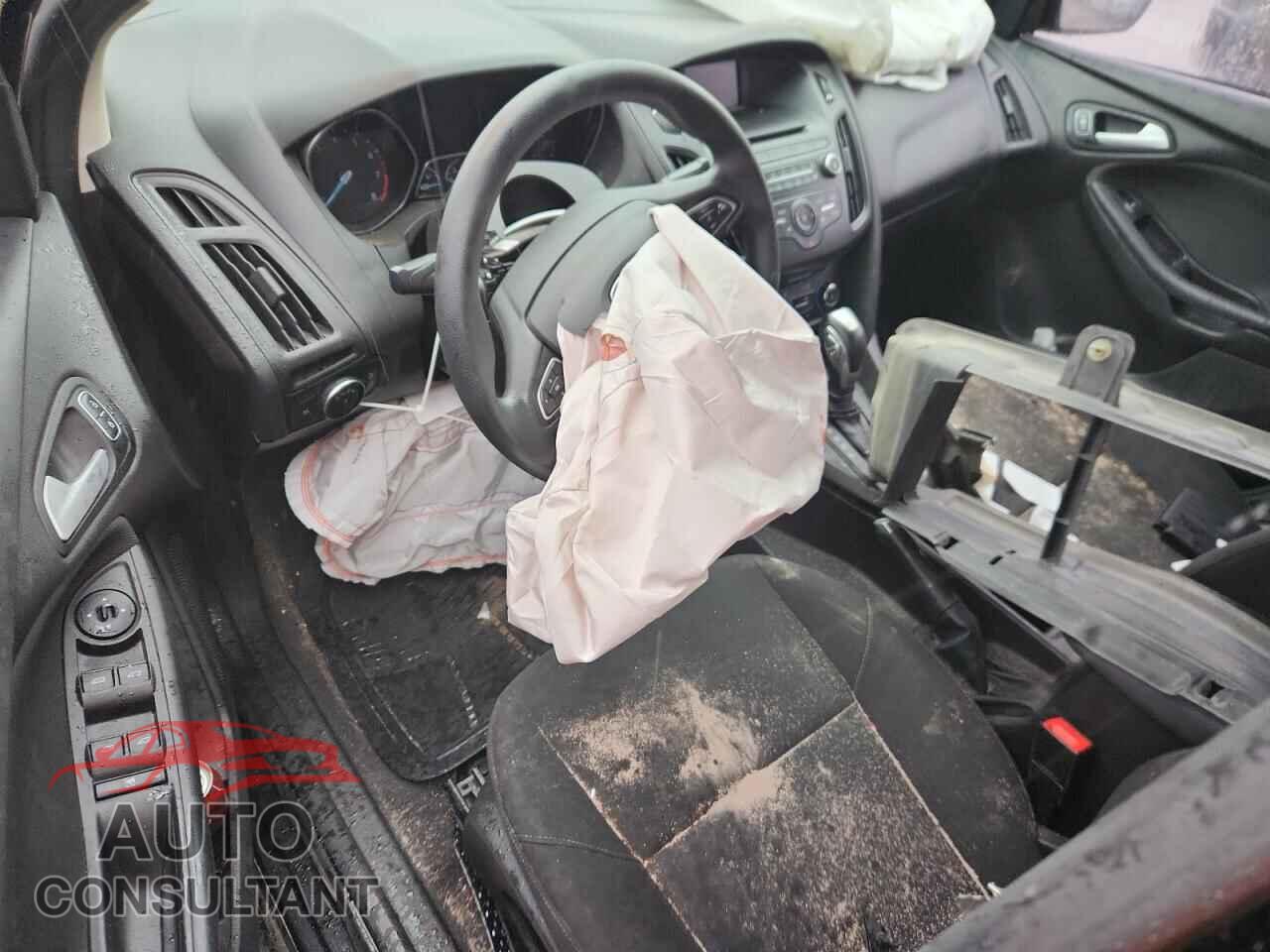 FORD FOCUS 2015 - 1FADP3F25FL296265