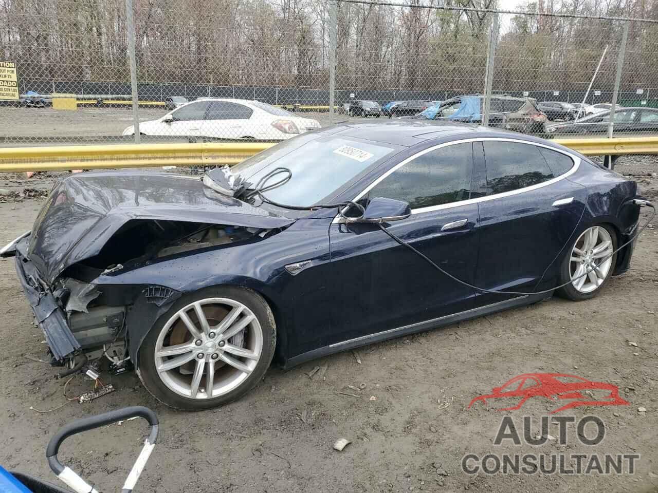 TESLA MODEL S 2013 - 5YJSA1DN1DFP09674