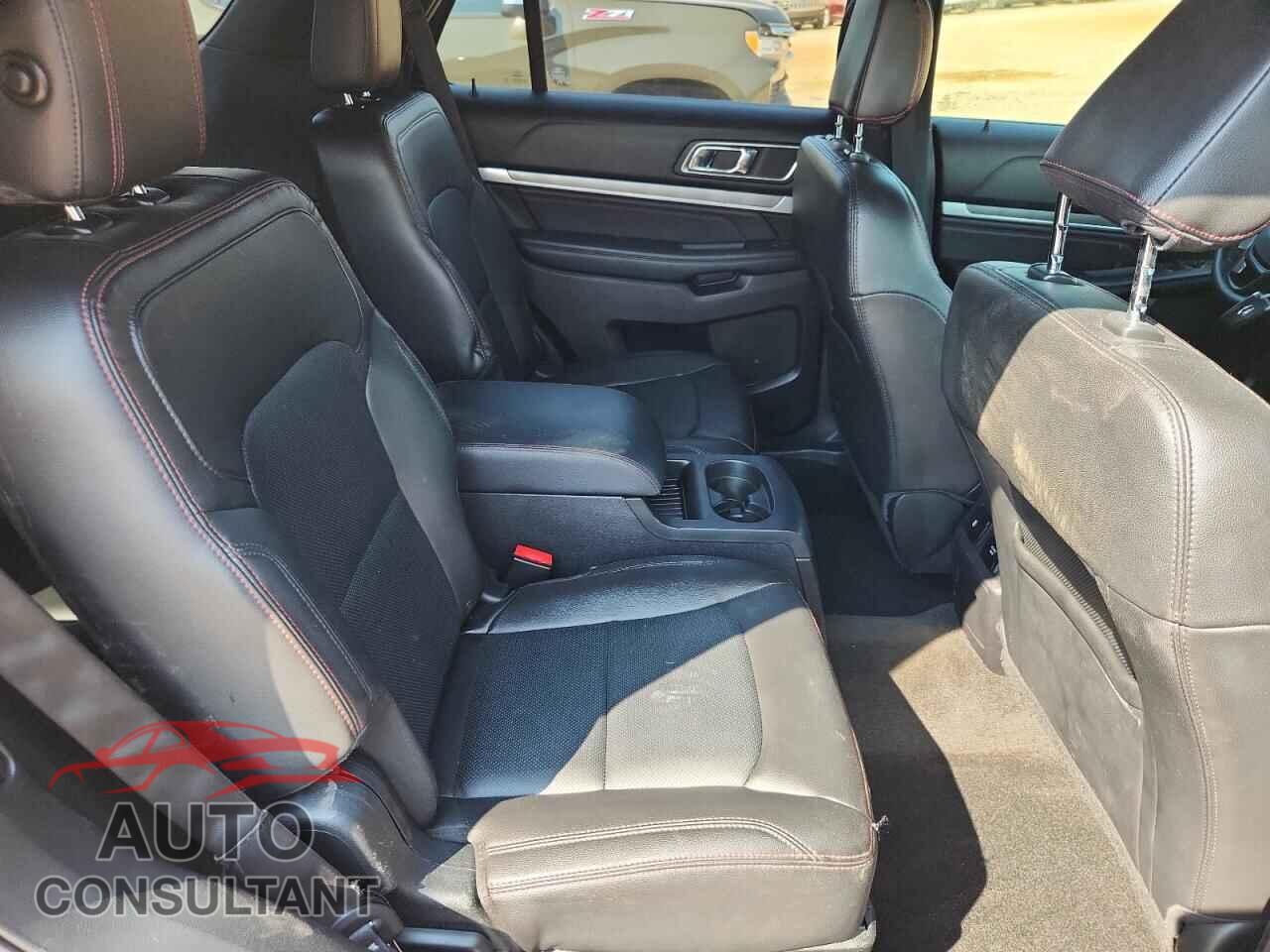 FORD EXPLORER 2018 - 1FM5K8GT1JGB26239