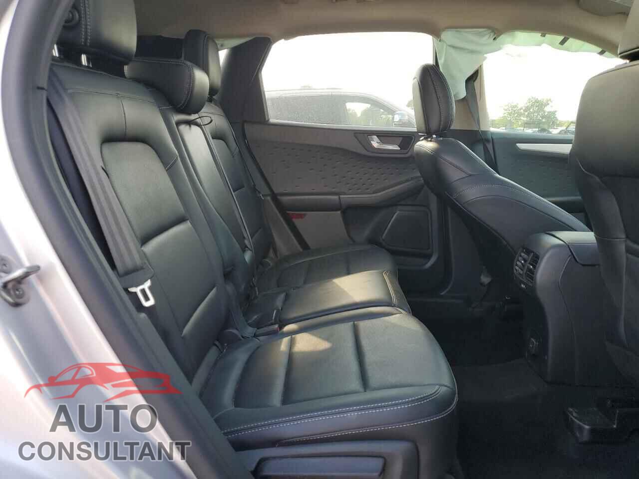 FORD ESCAPE 2020 - 1FMCU0H64LUA45770