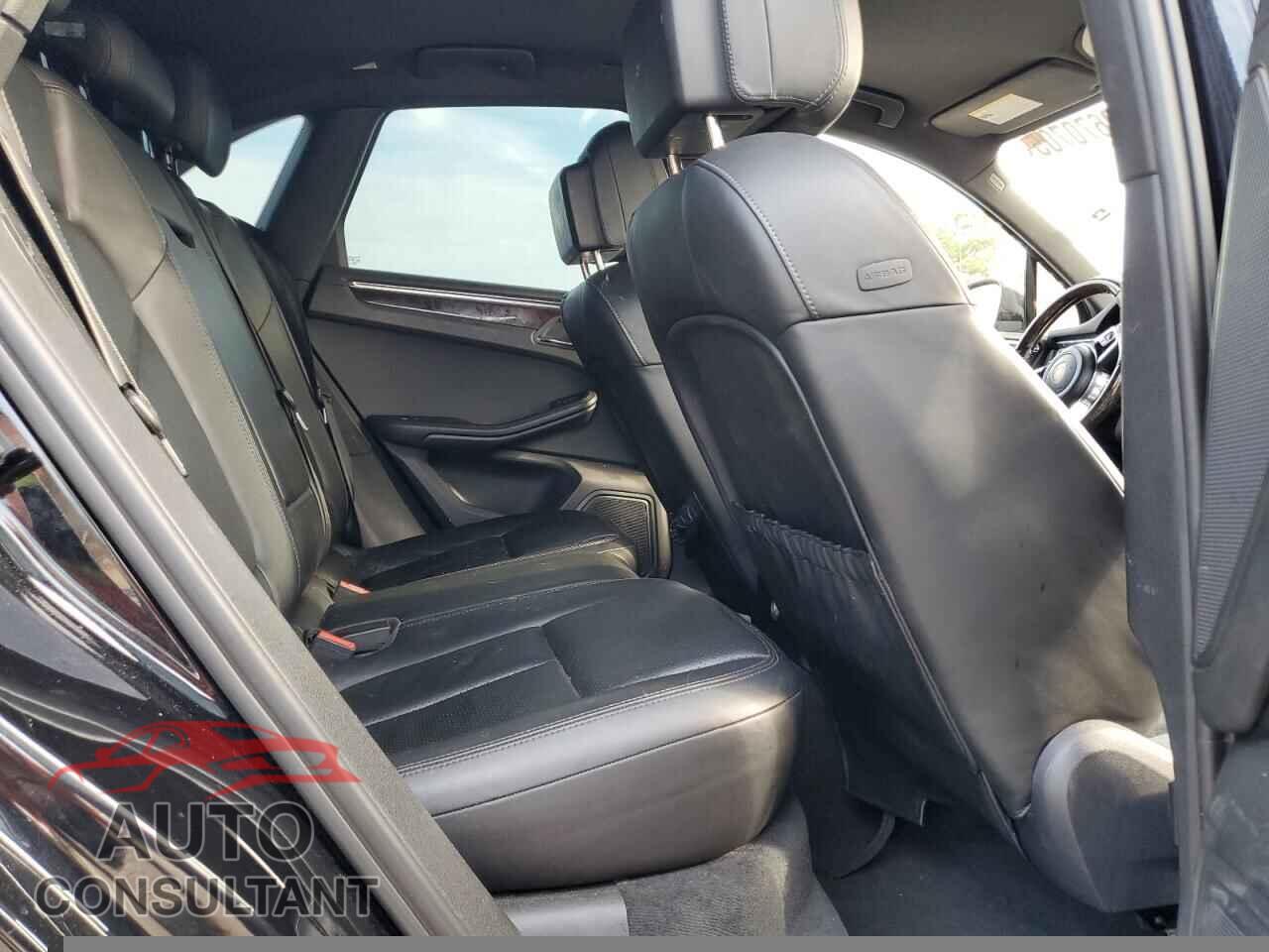 PORSCHE MACAN 2015 - WP1AB2A59FLB41692