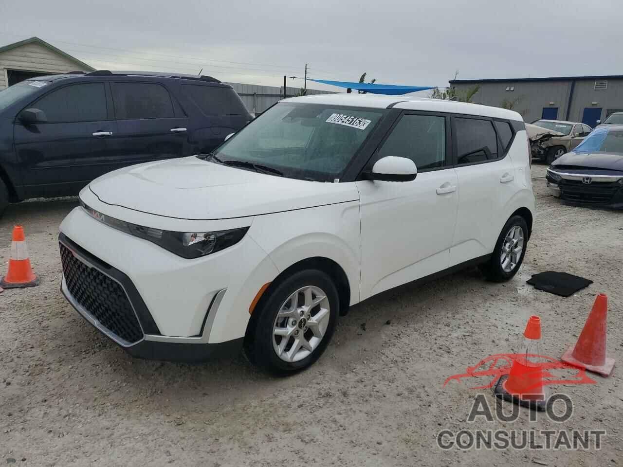 KIA SOUL 2023 - KNDJ23AU7P7861856
