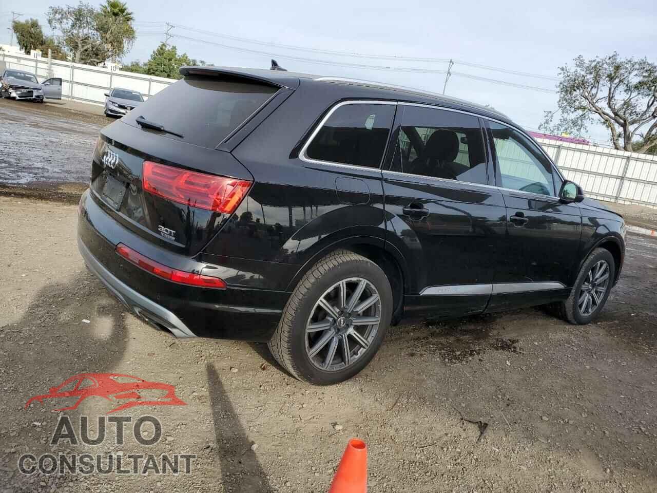 AUDI Q7 2017 - WA1LAAF70HD006447