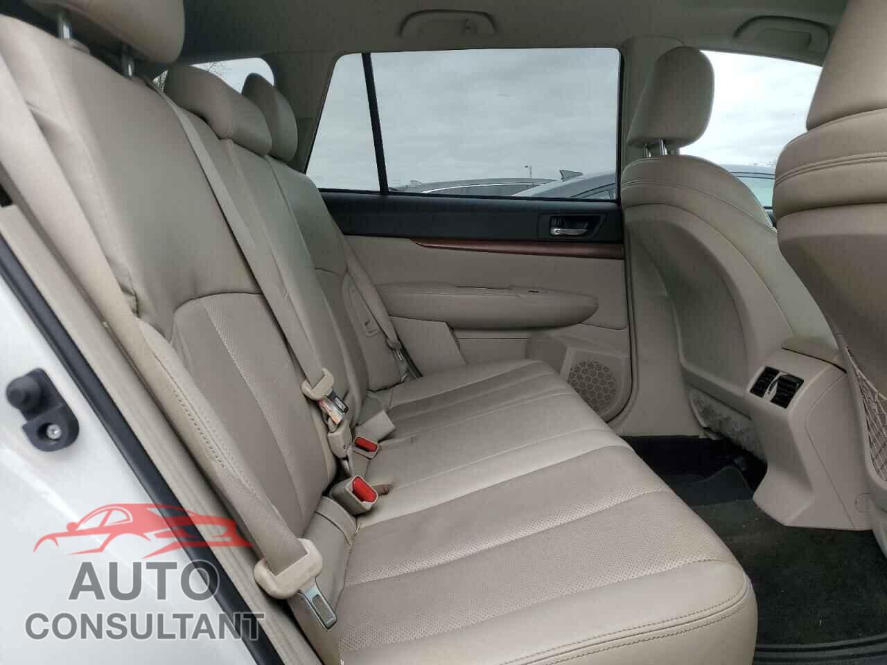 SUBARU OUTBACK 2014 - 4S4BRBLC3E3282135