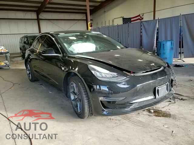 TESLA MODEL 3 2018 - 5YJ3E1EAXJF152375