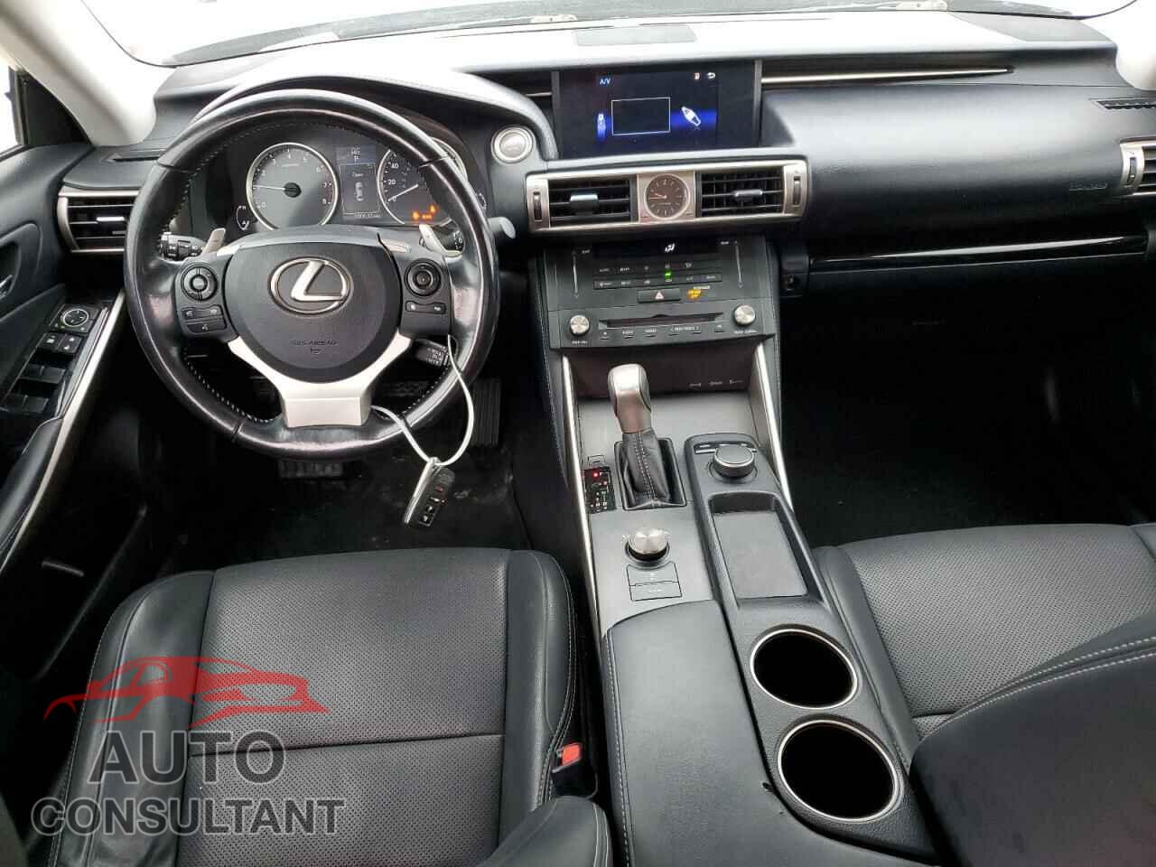 LEXUS IS 2016 - JTHBA1D21G5036962