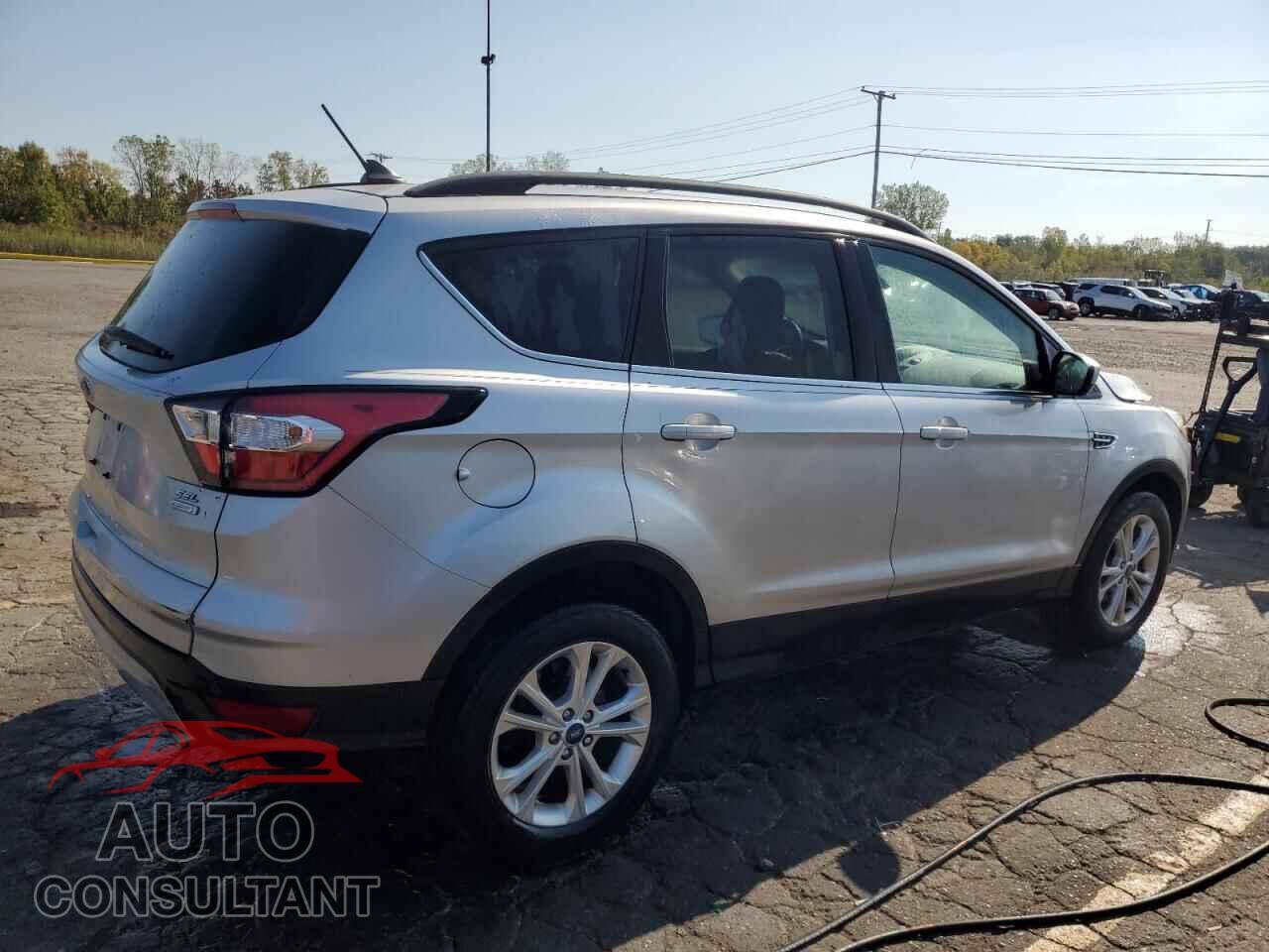 FORD ESCAPE 2018 - 1FMCU0HD3JUB23838