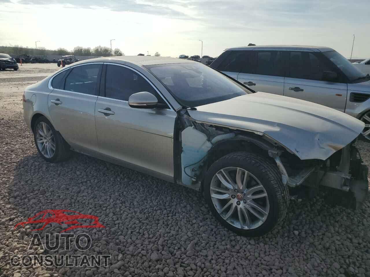 JAGUAR XF 2016 - SAJBE4BV1GCY17708