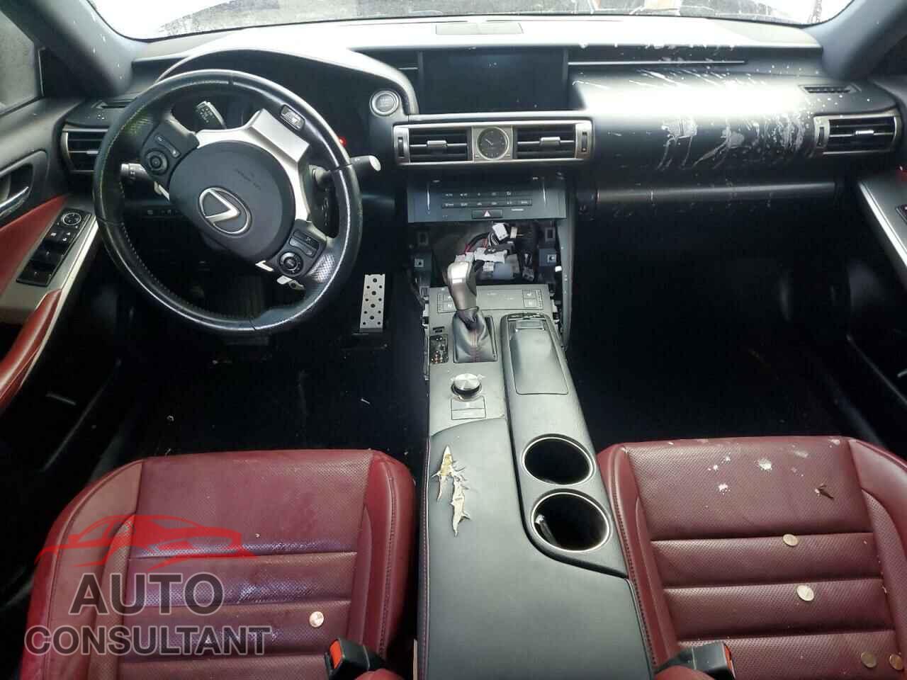 LEXUS IS 2015 - JTHBE1D24F5018605