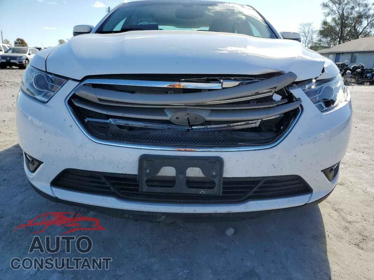 FORD TAURUS 2013 - 1FAHP2E85DG176604