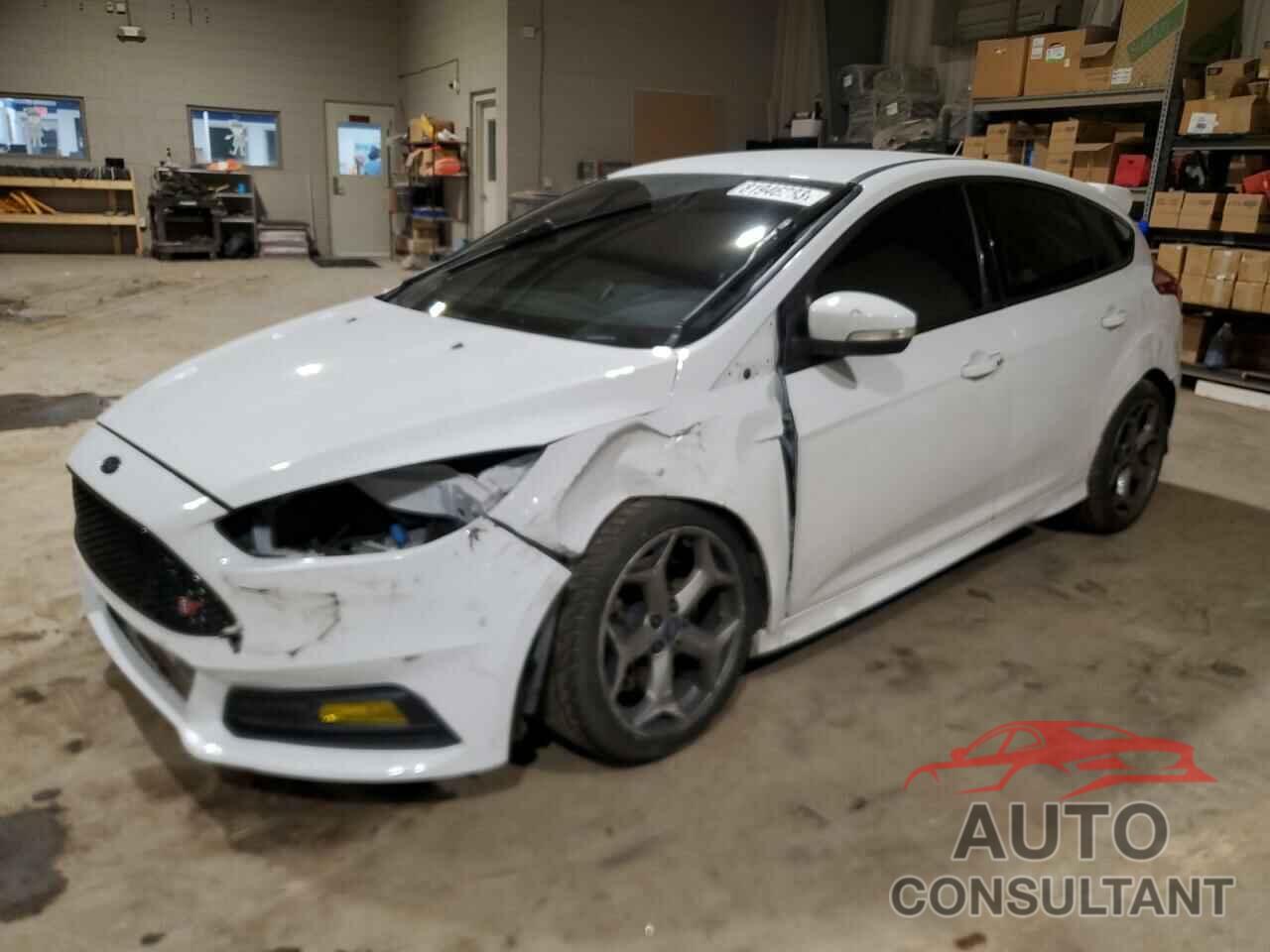 FORD FOCUS 2018 - 1FADP3L90JL232029