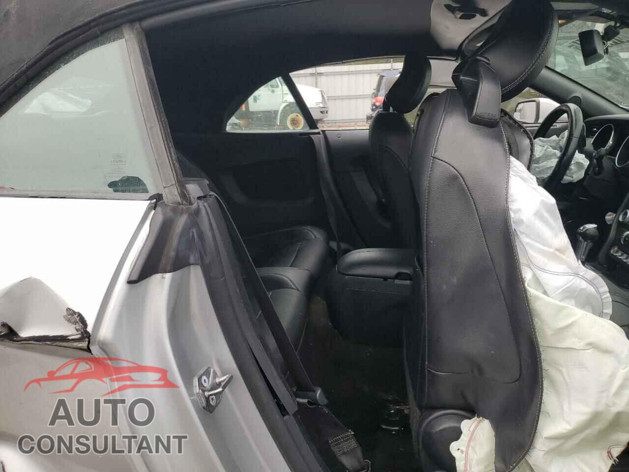 FORD MUSTANG 2019 - 1FATP8FF0K5104437