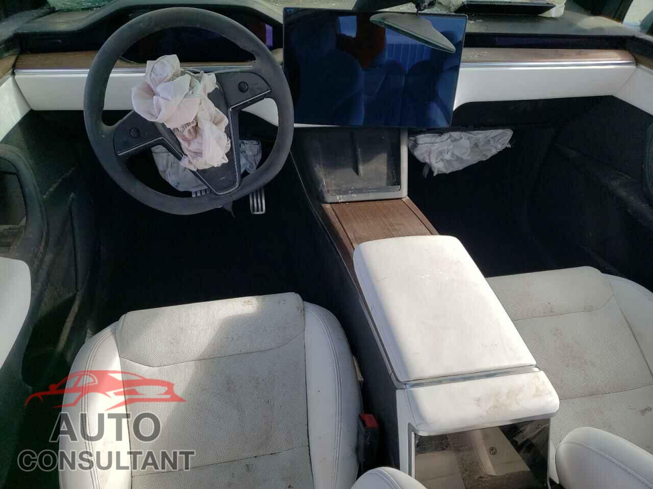 TESLA MODEL X 2023 - 7SAXCBE5XPF367833