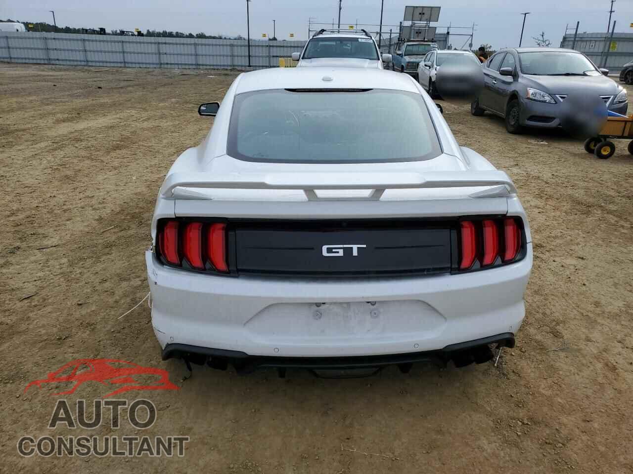 FORD MUSTANG 2018 - 1FA6P8CF4J5129339