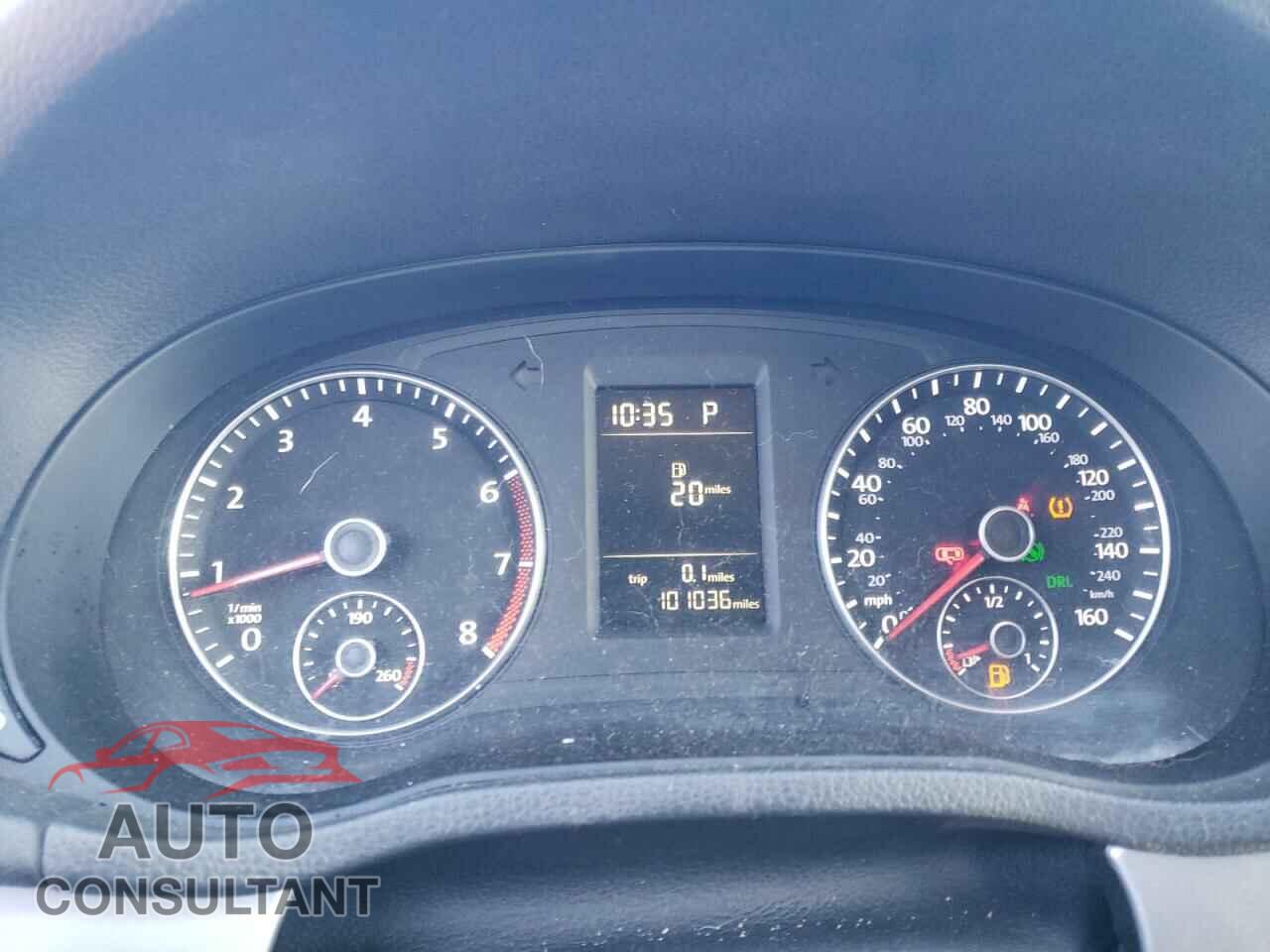 VOLKSWAGEN PASSAT 2015 - 1VWAT7A32FC115278