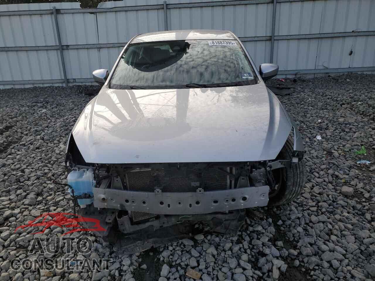 MAZDA 3 2017 - 3MZBN1V75HM118699