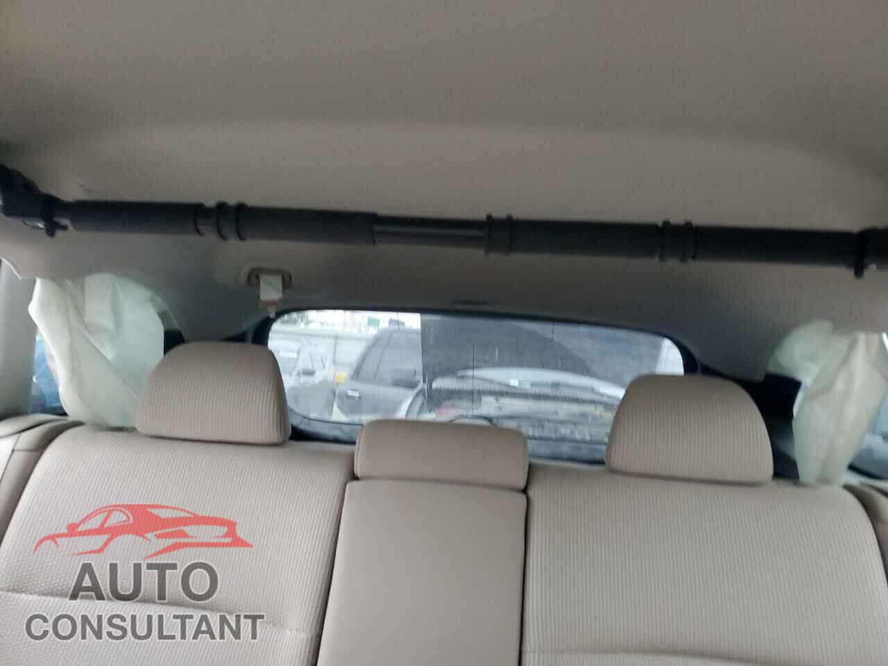 SUBARU OUTBACK 2017 - 4S4BSAFC7H3262033