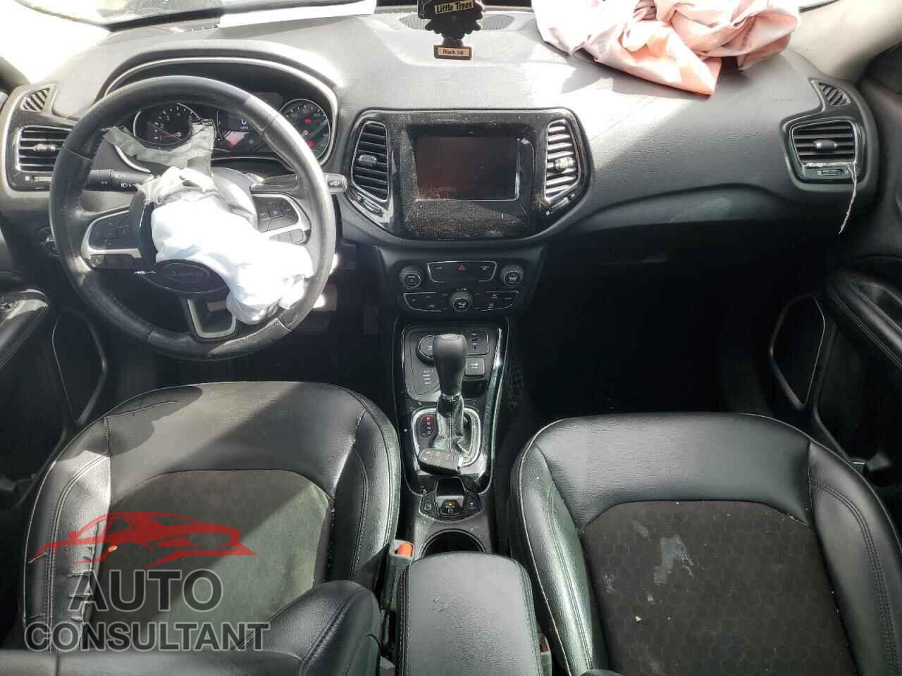 JEEP COMPASS 2020 - 3C4NJDBB3LT117362