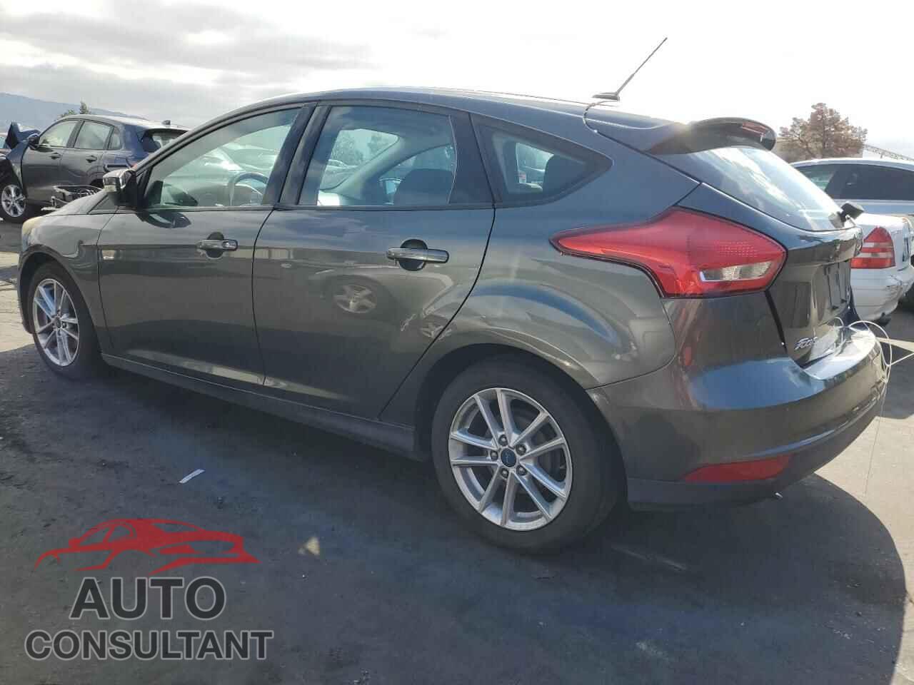 FORD FOCUS 2016 - 1FADP3K22GL339130