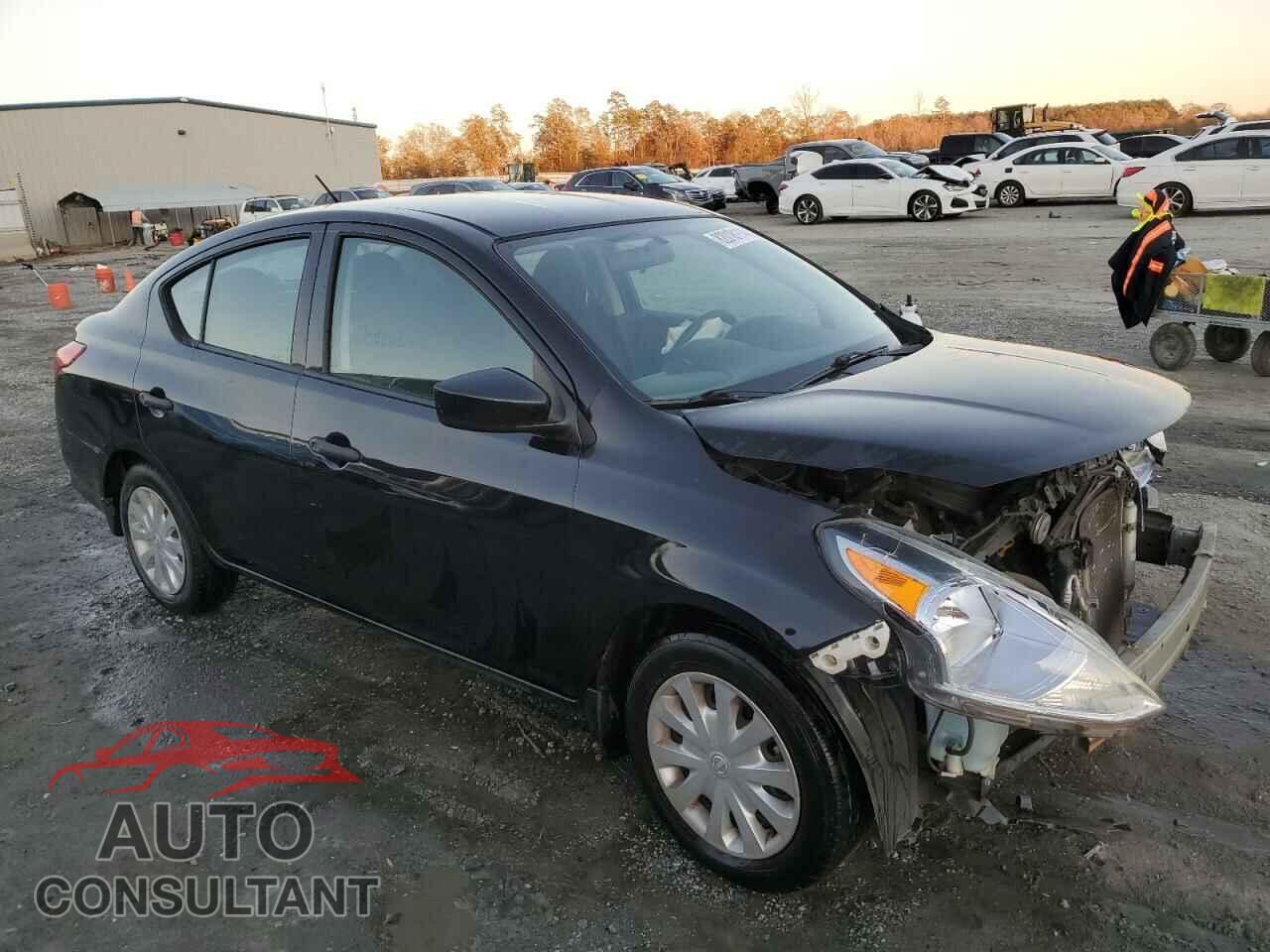 NISSAN VERSA 2017 - 3N1CN7AP3HL867493