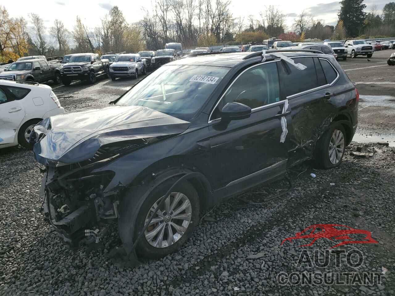 VOLKSWAGEN TIGUAN 2018 - 3VV2B7AX0JM149368