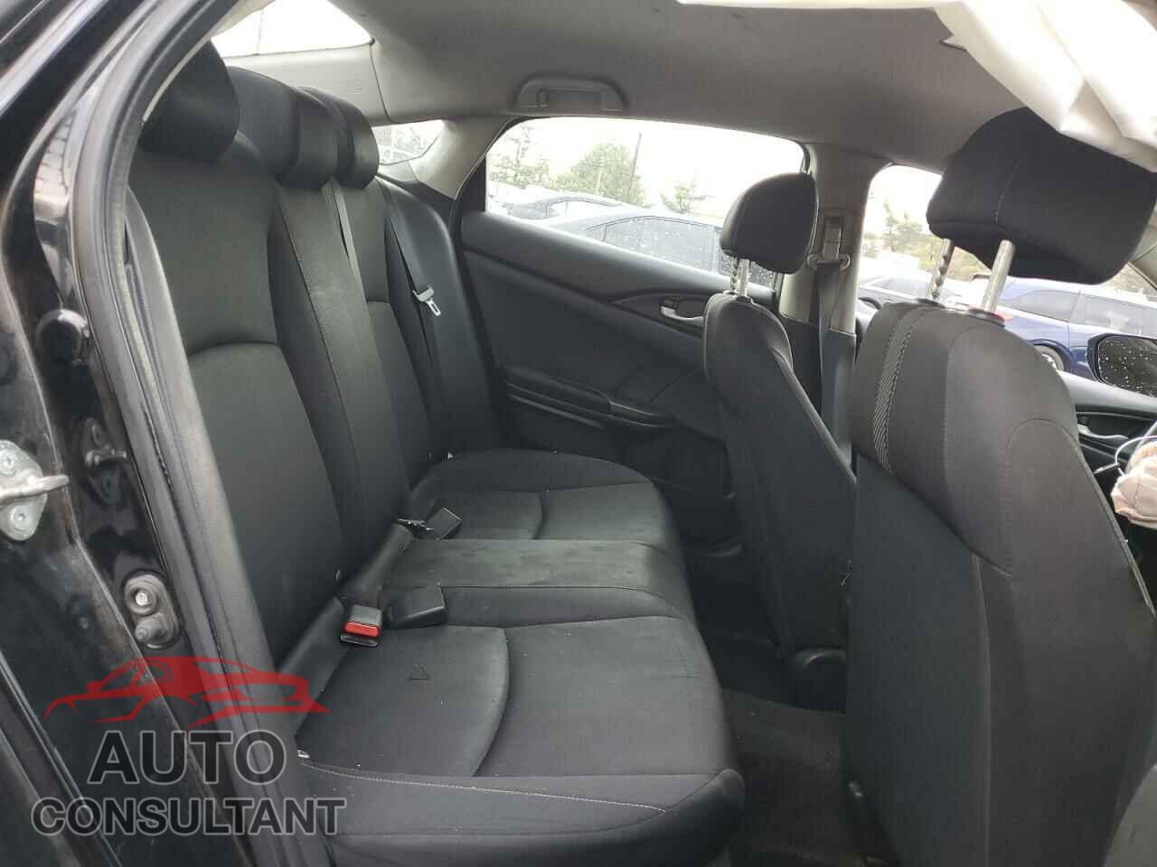 HONDA CIVIC 2018 - 2HGFC2F55JH560711