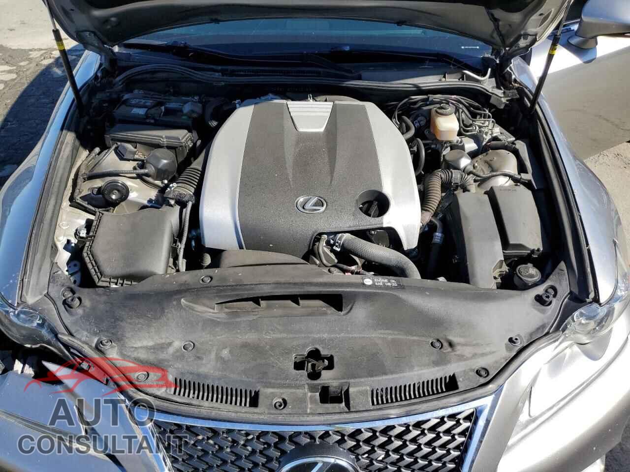 LEXUS IS 2015 - JTHBE1D20F5020237