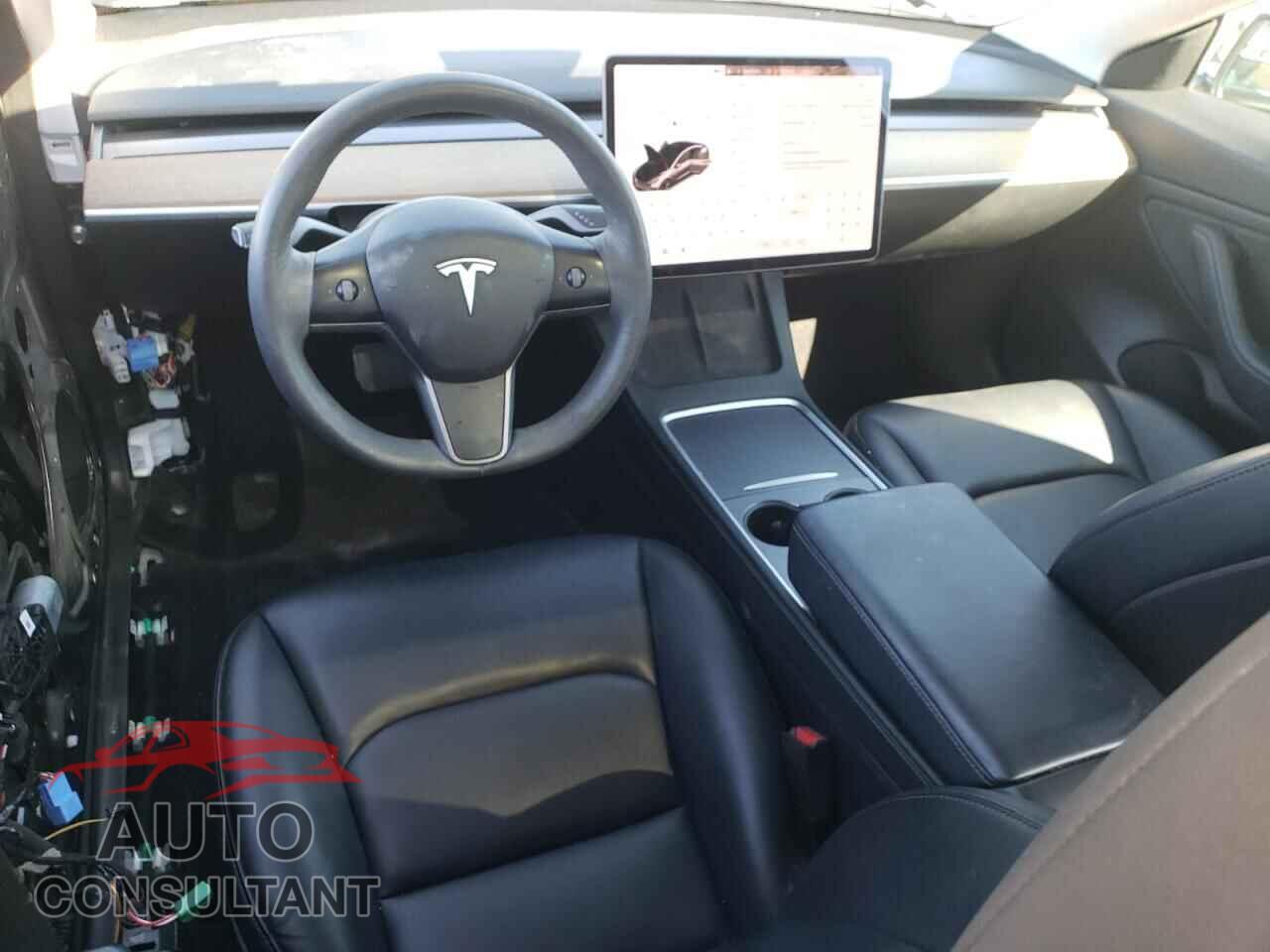 TESLA MODEL 3 2021 - 5YJ3E1EB3MF924079