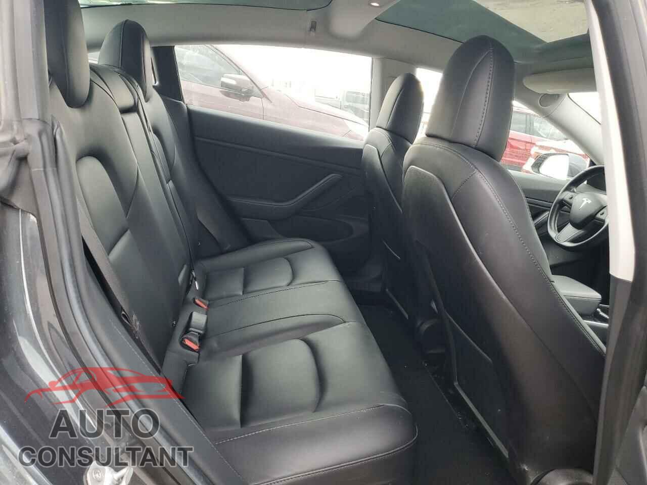 TESLA MODEL 3 2018 - 5YJ3E1EB3JF086888