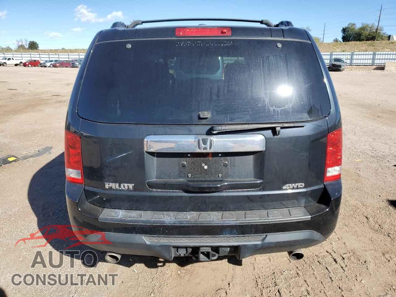 HONDA PILOT 2015 - 5FNYF4H50FB032188