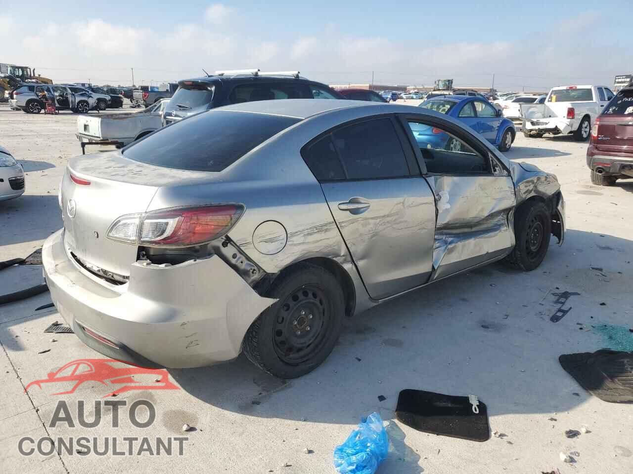 MAZDA 3 2011 - JM1BL1UF0B1370964