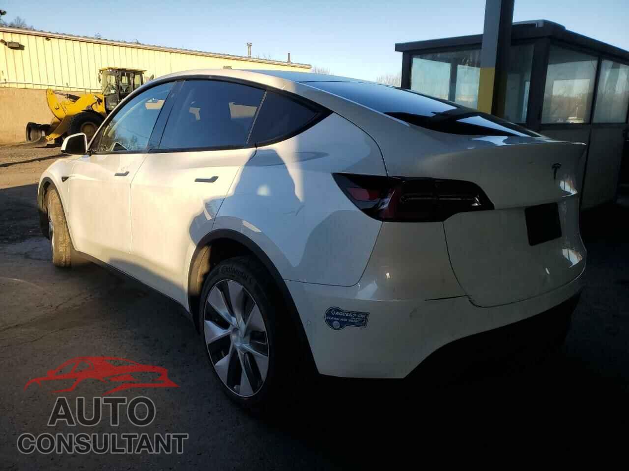TESLA MODEL Y 2020 - 5YJYGDEEXLF031868
